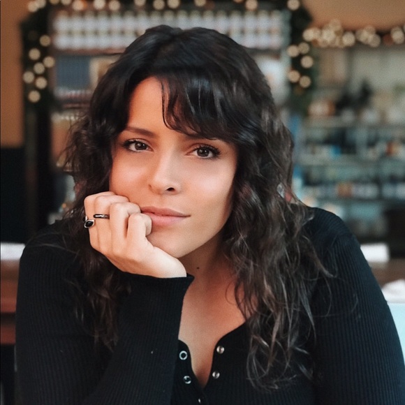 Profile Picture of Kelsey Mitchell (@melseykitchell) on Poshmark