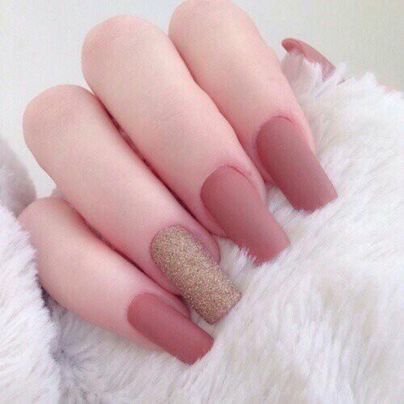 Profile Picture of Yelitza Gonzalez (@yely90) on Poshmark