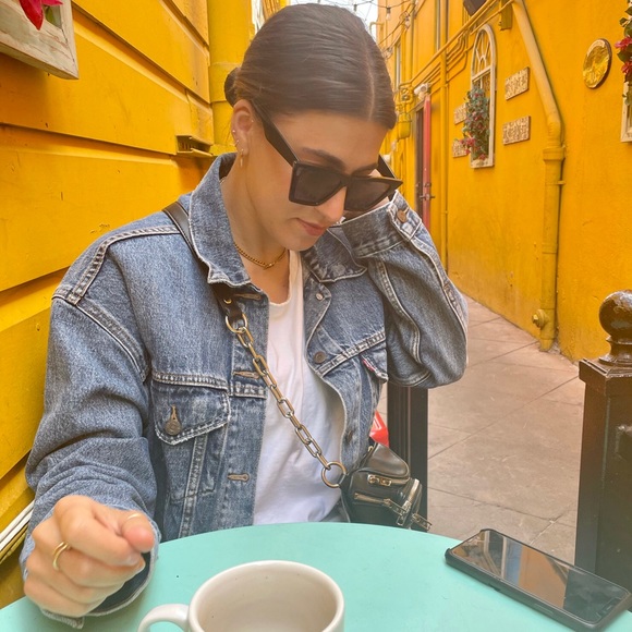 Profile Picture of Gabrielle Marchisello (@gabmarch3) on Poshmark