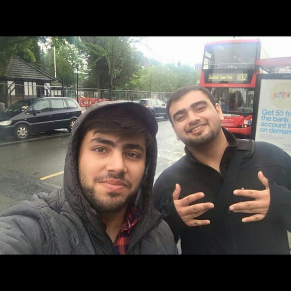 Profile Picture of Moe Raza (@mraza2929) on Poshmark