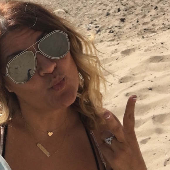 Profile Picture of Vala Hohalek (@shopaholic5169) on Poshmark