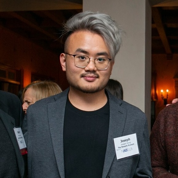 Profile Picture of Joe Wong (@fobbyjoe) on Poshmark