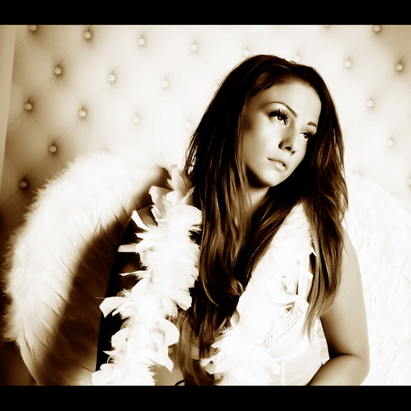 Profile Picture of Amy Bodea (@amybodea) on Poshmark