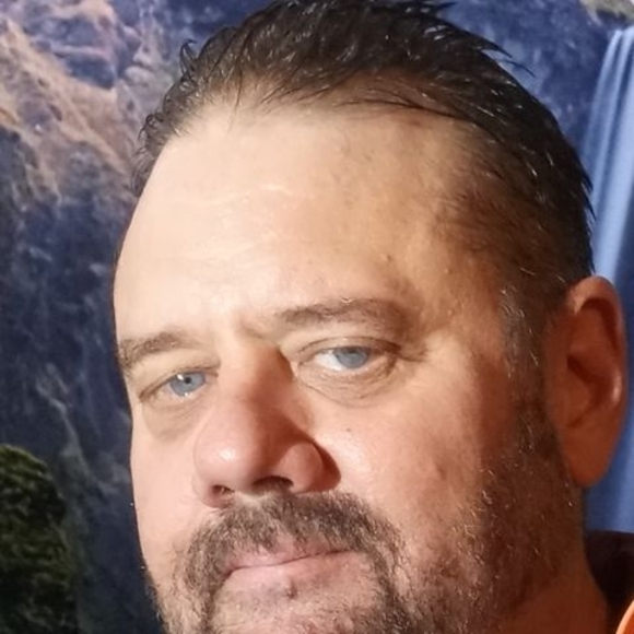 Profile Picture of Jeff Harelson (@shenghun) on Poshmark