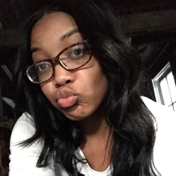 Profile Picture of Shae Allen (@shae720) on Poshmark