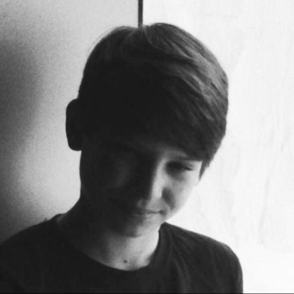 Profile Picture of Matt Skrzynski (@mski007) on Poshmark