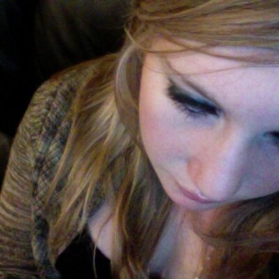 Profile Picture of Alison Carlisle (@Allyxx12) on Twitter