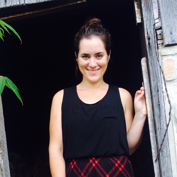 Profile Picture of Erica Cronk (@efant437) on Poshmark