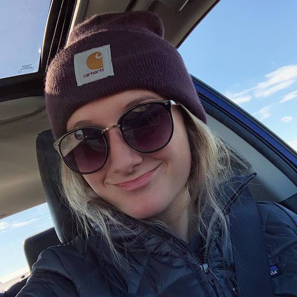 Profile Picture of Savannah Hansen (@savannahhans309) on Poshmark