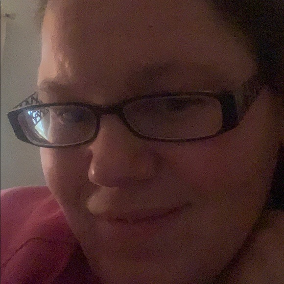 Profile Picture of Jennifer Travis (@madden2317) on Poshmark