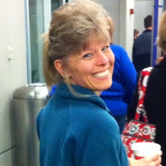 Profile Picture of Lori Lukachinsky (@luke0609) on Poshmark