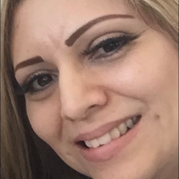 Profile Picture of Diana Martinez (@dm2600) on Poshmark