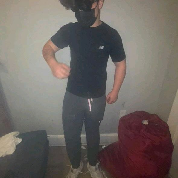 Profile Picture of BABY YS (@huff2thurl00) on Tiktok