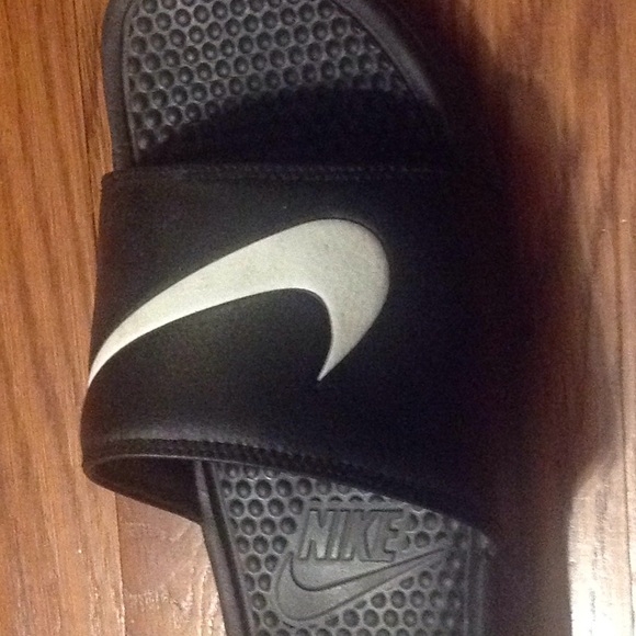 Profile Picture of Theo Jones (@theojay471) on Poshmark