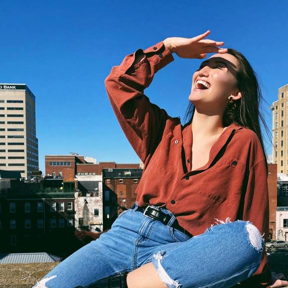 Profile Picture of Emmalee Spinks (@spinksemmalee) on Poshmark