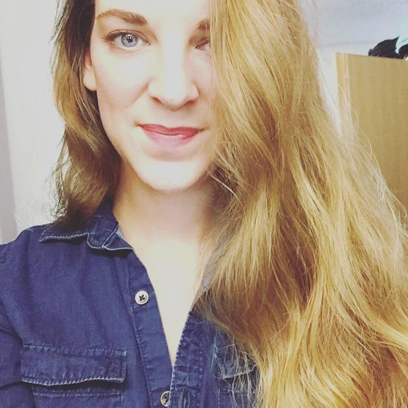 Profile Picture of Marcella Garrett (@marcellagarrett) on Poshmark