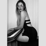 Profile Picture of 𝑽𝒊𝒓𝒊𝒅𝒊𝒂𝒏𝒏𝒂 𝑻𝒐𝒓𝒓𝒆𝒔 (@tviridianna) on Instagram