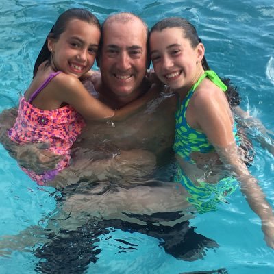 Profile Picture of Andy Schultz (@coachschultz15) on Twitter