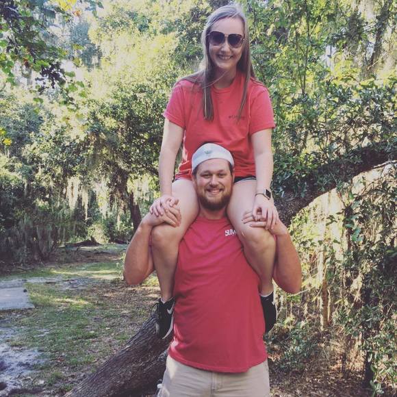 Profile Picture of Amie Waldmiller (@awaldmiller) on Poshmark