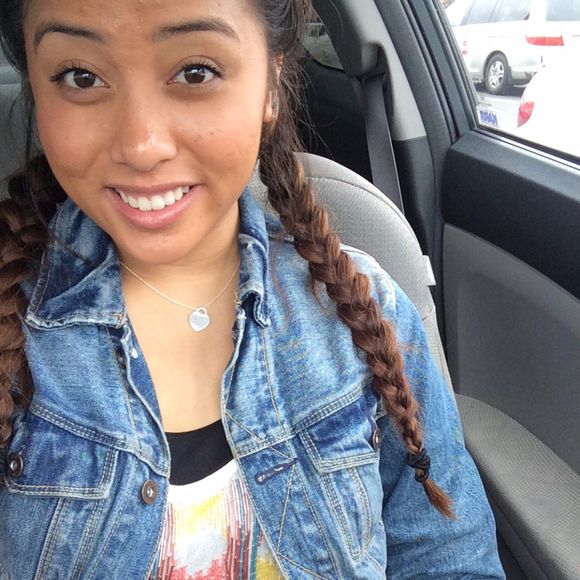 Profile Picture of Ray Quinto (@reeyannah13) on Poshmark