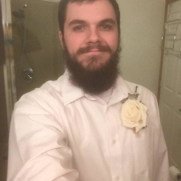 Profile Picture of Brandon Giles (@brandongiles583) on Poshmark