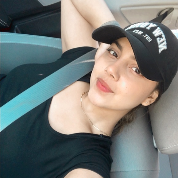 Profile Picture of Maria jose Rubio hoyos (@21mjr) on Poshmark