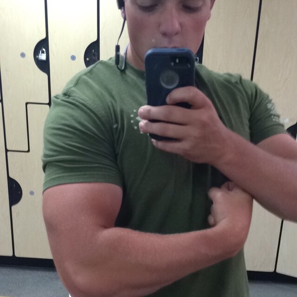 Profile Picture of Lucas Beard (@beard97) on Poshmark