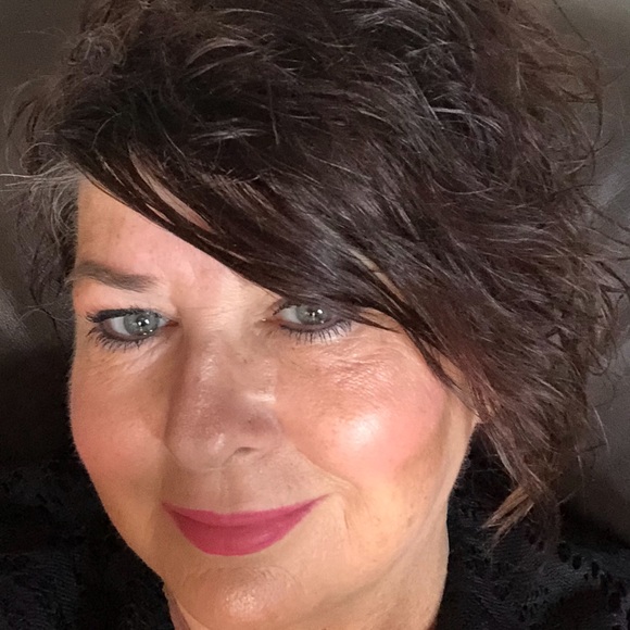 Profile Picture of Marie-claude Thibeault (@mcthibeault65) on Poshmark