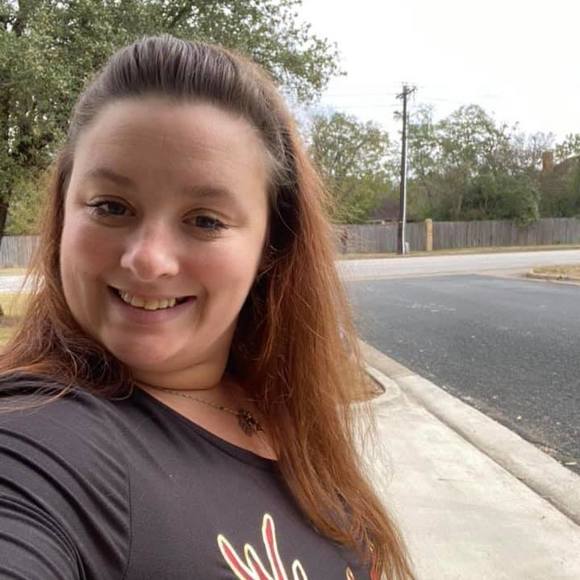 Profile Picture of Sam Bourne (@samlynn800) on Poshmark