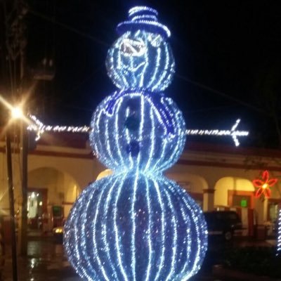 Profile Picture of Lorena Badillo (@badillo05) on Twitter