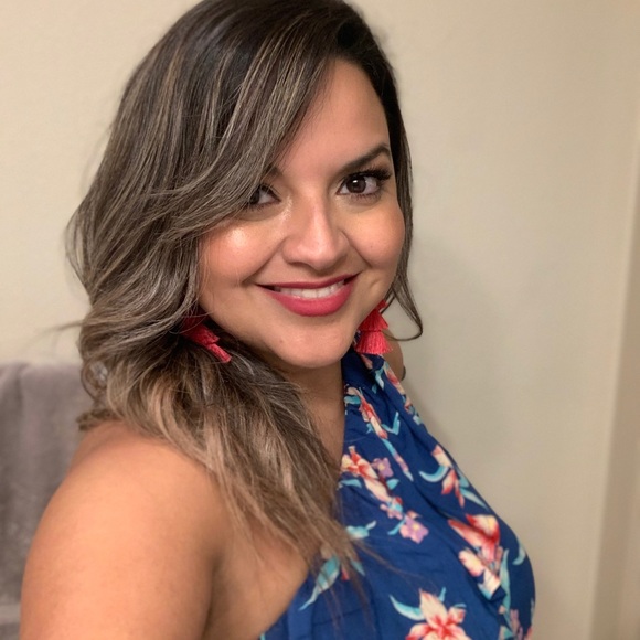 Profile Picture of Nancy Cordova (@nancycordova55) on Poshmark