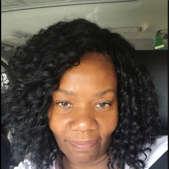 Profile Picture of Tabitha Simon (@tabjazzy) on Poshmark
