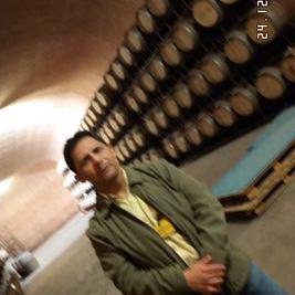 Profile Picture of Julio Olivas (@julioolivas) on Twitter