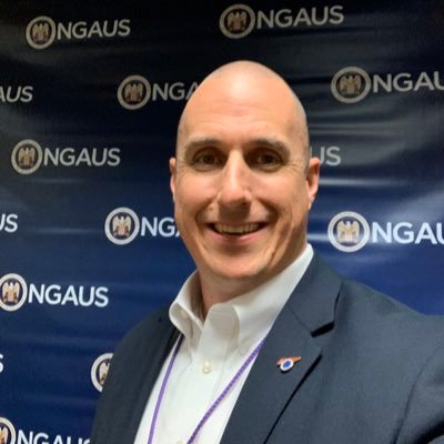 Profile Picture of David Blevins (@dsblev) on Twitter