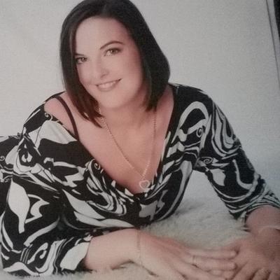 Profile Picture of Michelle Heidi Byrne (@michell78071117) on Twitter