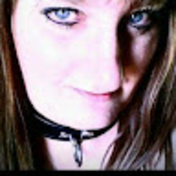 Profile Picture of Ruby Williamson (@playfuleyes2018) on Poshmark