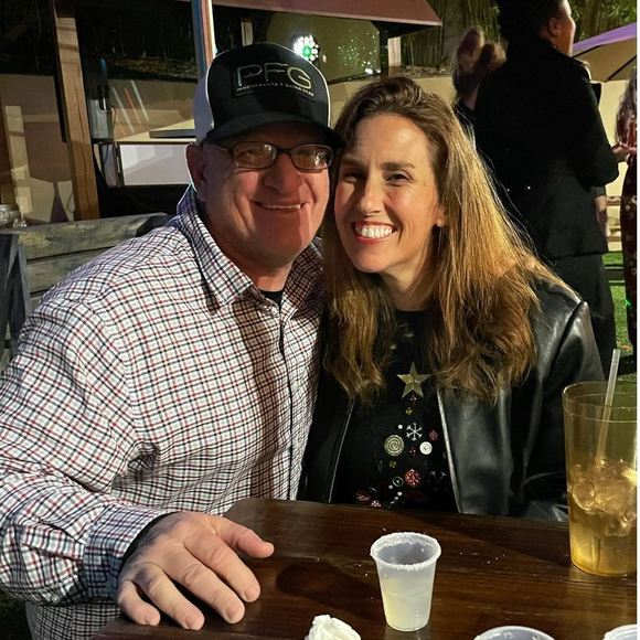 Profile Picture of Lisa Calabro esparza (@lisame1729) on Poshmark