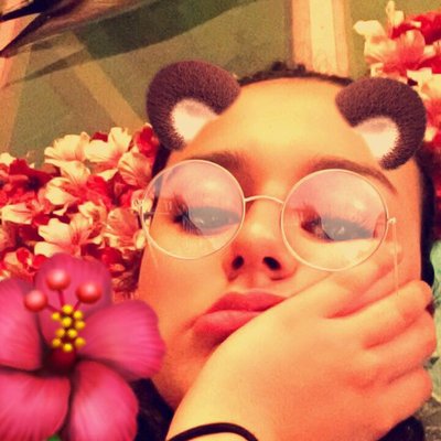 Profile Picture of Isabelle Gomez (@__FizzyIzzy__) on Twitter