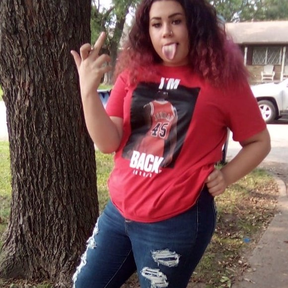 Alexis Sterling - Poshmark Profile Picture of Alexis Sterling (@alexis_sterling) on Poshmark