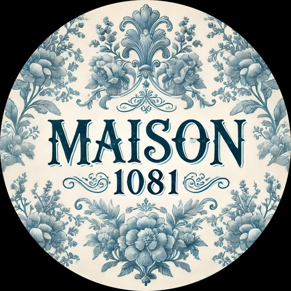 Profile Picture of Erica Bachelor (@pooker1081) on Poshmark