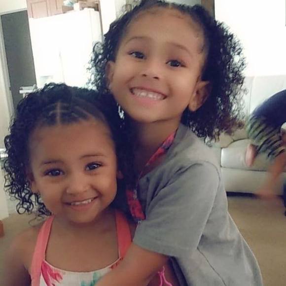 Profile Picture of Lorena Zaragoza (@loverray) on Poshmark