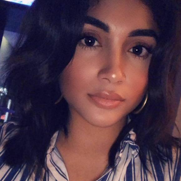 Profile Picture of Katherine Alvarez (@kathyliz90) on Poshmark