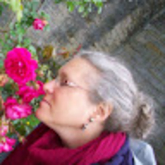 Profile Picture of Deb Weltsch (@deb_weltsch) on Poshmark