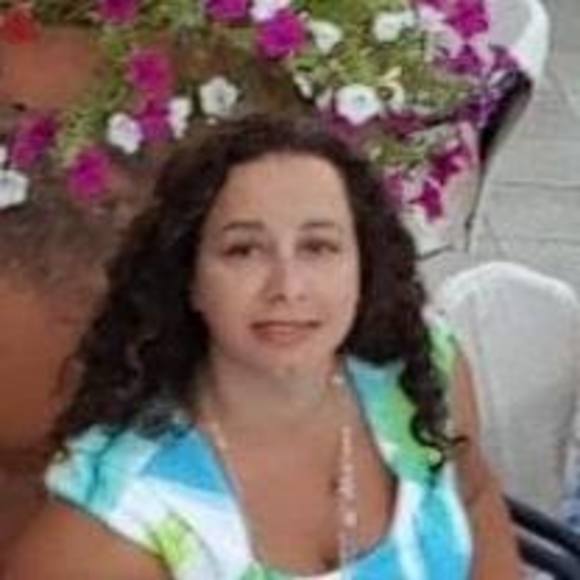 Sonia Falcone - Poshmark Profile Picture of Sonia Falcone (@sonia_falcone) on Poshmark