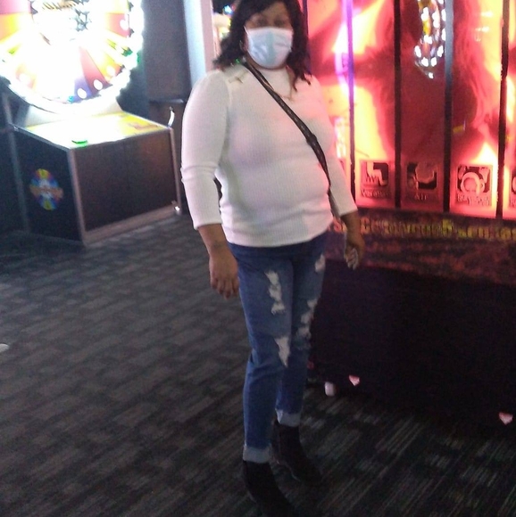 Keisa Curley - Poshmark Profile Picture of Keisa Curley (@keisacurley12) on Poshmark