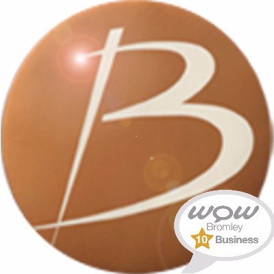 Profile Picture of Lynda Wright (@baccarat_hair) on Twitter