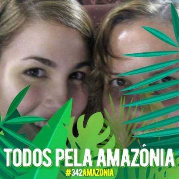 Profile Picture of Joanna Moore (@rovermoore) on Poshmark