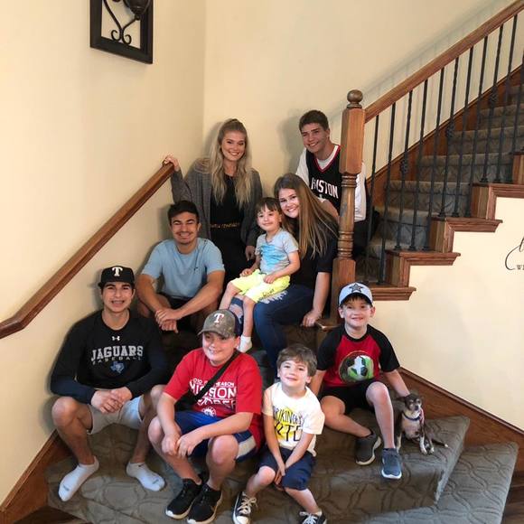 Profile Picture of David Swinford (@dswinford2003) on Poshmark