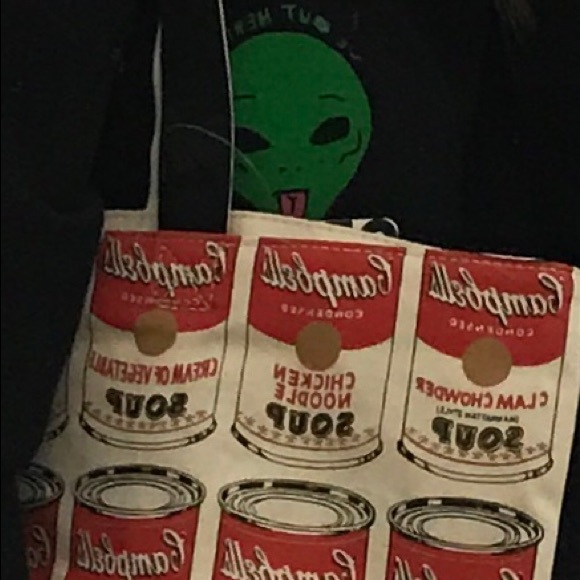 Profile Picture of Lifeng Chen (@2muchsauxx) on Poshmark