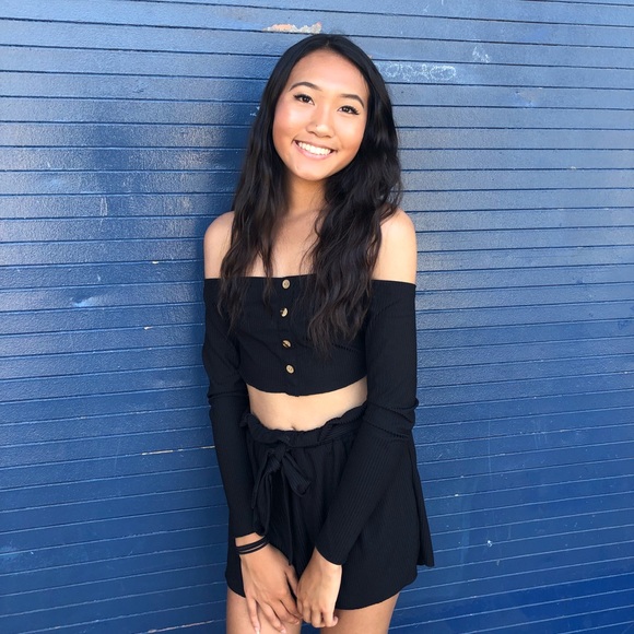 Profile Picture of Kristina Chau (@kristinachau) on Poshmark